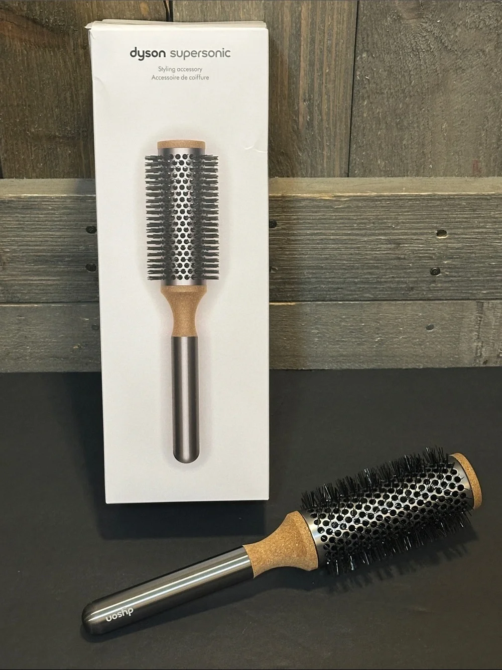 New Genuine Dyson Supersonic 35mm Vented Barrel Round Hair Brush in Box